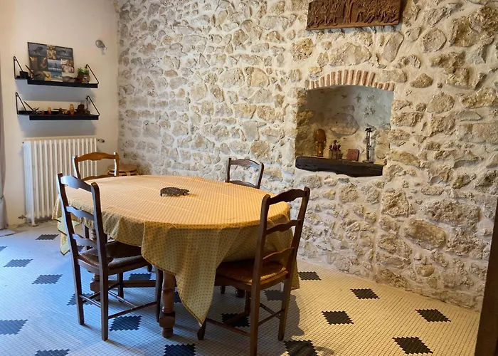 Semesterbostad Maison Dan'inn